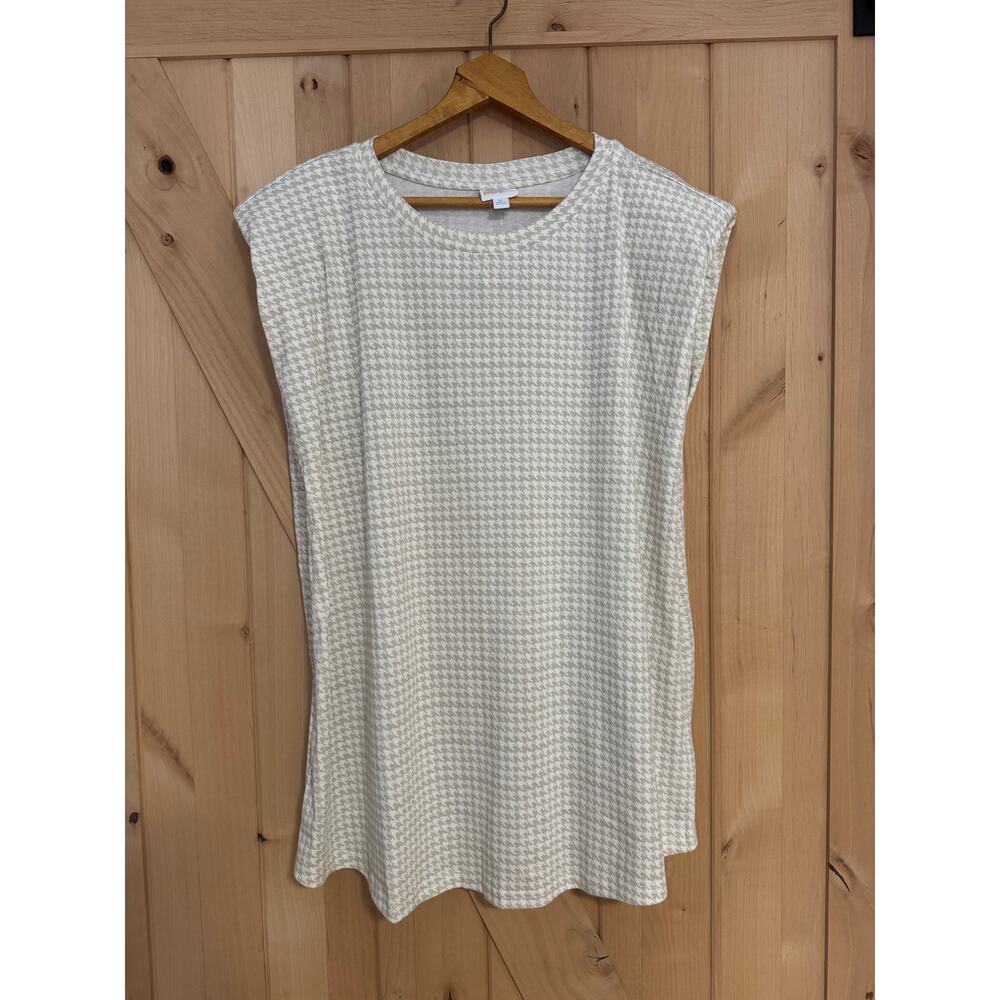 LulaRoe | NWT Kari Sleeveless Shoulder Pad Top in Gray Herringbone  | Size XL